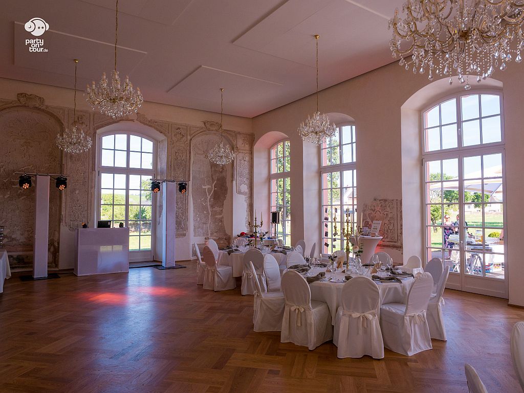 Hochzeit in der Orangerie im Schloss Bekond